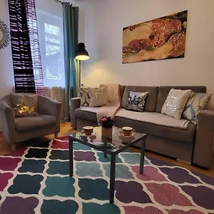 https://apartamenty-mi-plac-zamkowy.warsawhotelspoland.com